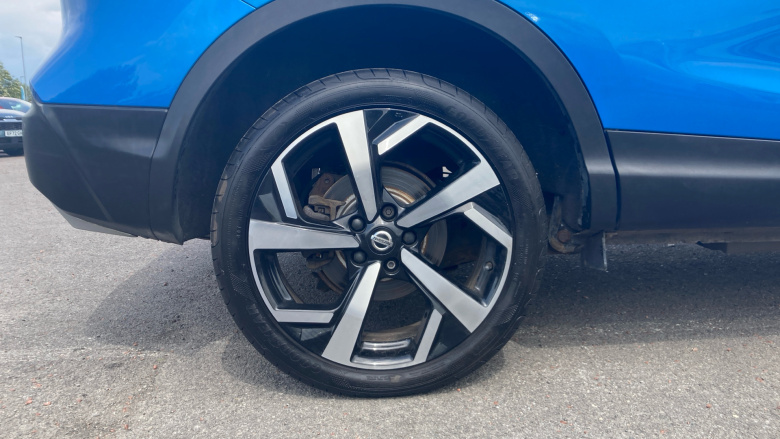 Nissan Qashqai 1.3 DiG-T Tekna 5dr Petrol Hatchback